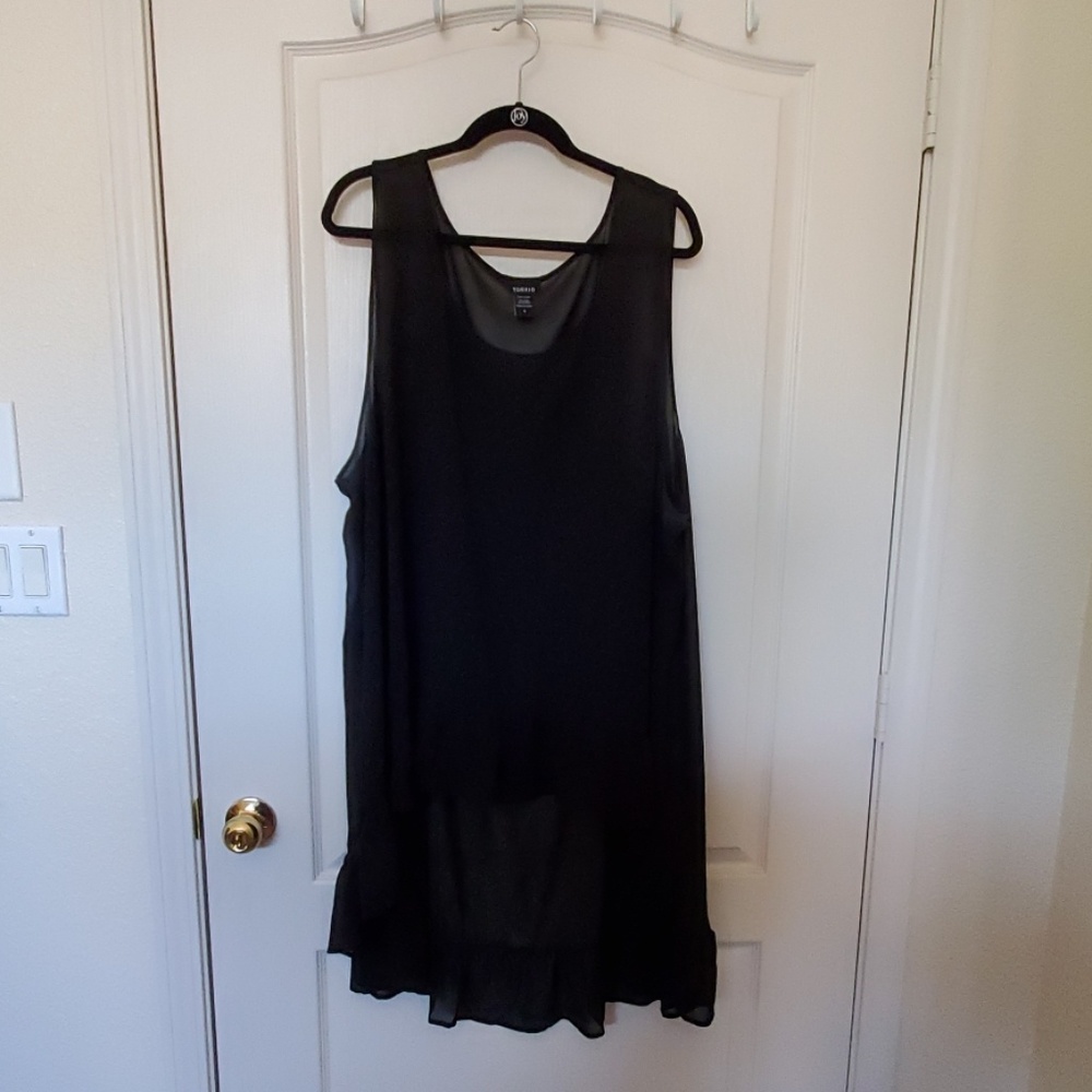 Exaggerated high low hem tank